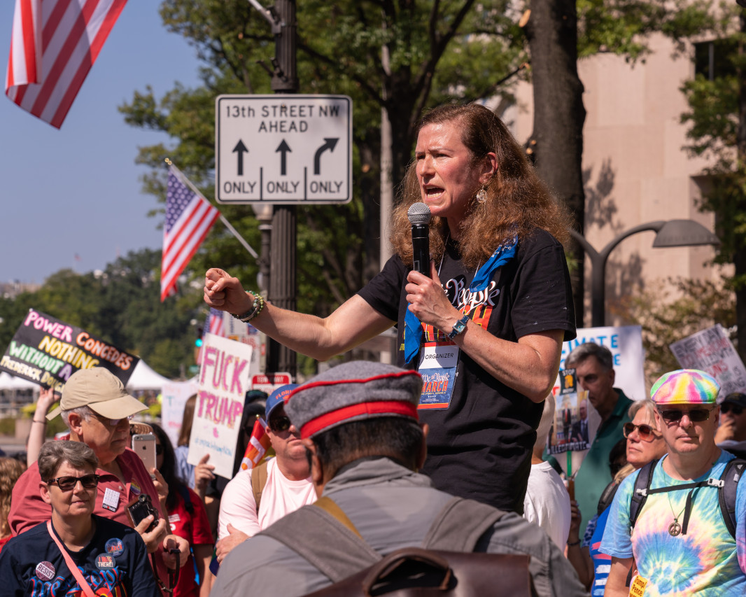 Amy Siskind Doxxing Federal Agents